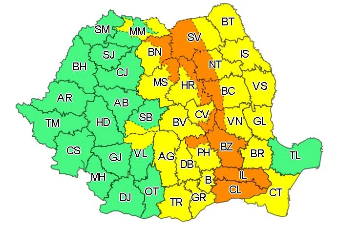 Cod galben şi Cod portocaliu de averse şi instabilitatea atmosferică duminică