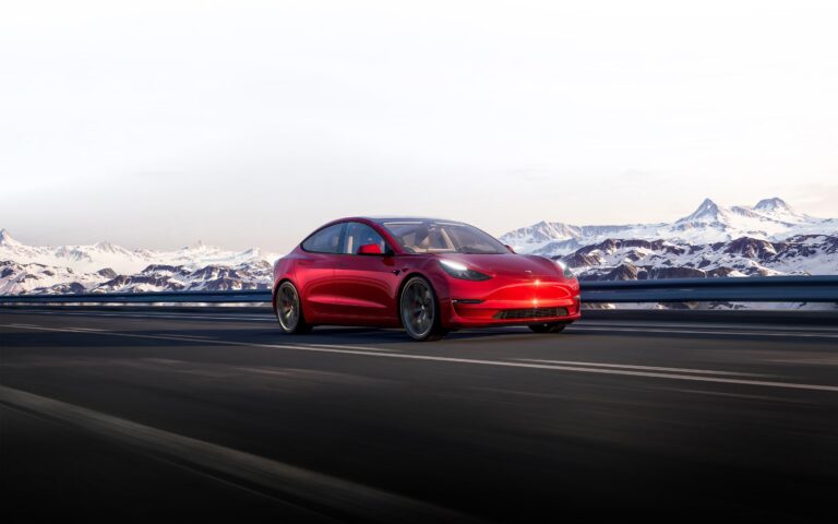 Tesla va rechema în service aproape 55.000 de vehicule Model X
