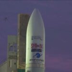 Racheta europeană Ariane 5 își lansează misiunea finală
