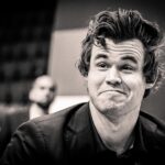 Magnus Carlsen îl învinge pe indianul Praggnanandhaa și câștigă Cupa Mondială FIDE