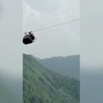 Video: Salvare cu elicopterul dintr-o telecabină pakistaneză suspendată