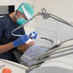 Scandalul diplomelor false din stomatologia românească explodează în Belgia. Alexandru Rafila acoperă subiectul