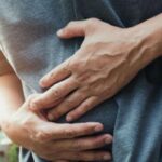 Bărbații ar trebui să evite această băutură apreciată. Face prăpăd în organismul masculin