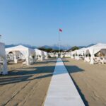 Cum se distrează “rușii” bogați în Italia. Stațiunea unde se aruncă cu bani, iar Prigojin și Zelenski ar fi fost vecini