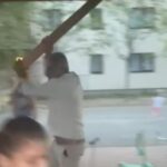 Scandal uriaș în Dobroiești, Ilfov. Un bărbat a distrus cu parul băncile dintr-un parc pentru copii
