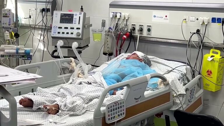 VIDEO. “Nu există paturi goale în secția de terapie intensivă”, spune un medic din Gaza