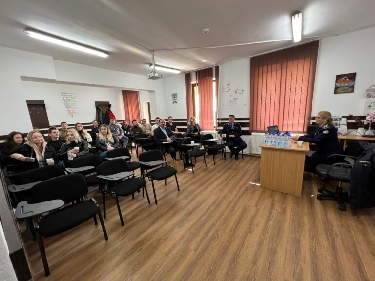 Studenți și ofițeri de la Universitatea de Justiție din Polonia, în vizită de studiu la Școala Națională de Pregătire a Agenților de Penitenciare „Constantin Brâncoveanu” Târgu Ocna