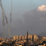 Atac Hamas cu rachete asupra Tel Aviv-ului. Presa locală anunță explozii puternice la marginea orașului