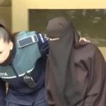 Femeia teroristă din România, condamnată la 4 ani și 11 luni de închisoare pentru propagandă