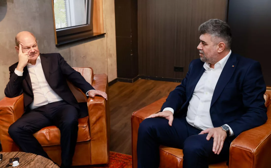 Ciolacu Scholz - political leaders shaking hands