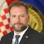 Ministrul croat al Apărării, implicat într-un accident grav soldat cu o persoană decedată