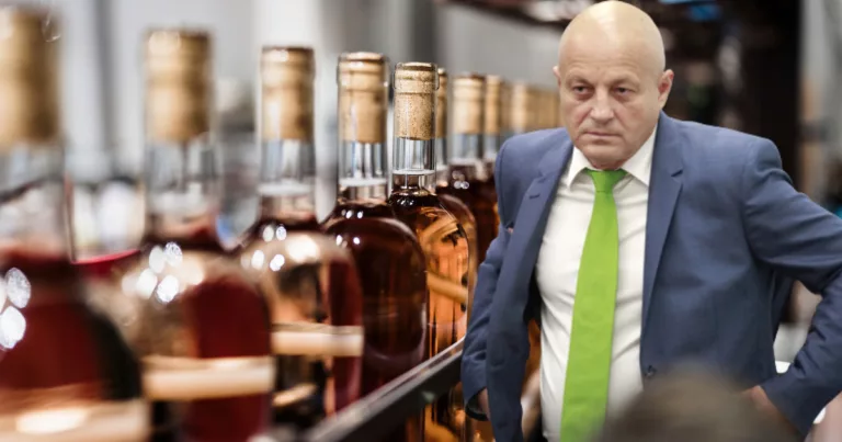 CJ Buzău achiziționează băuturi alcoolice
