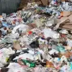 Comisia Europeană solicită României să închidă și să reabiliteze depozitele ilegale de deșeuri