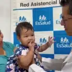 Un crucifix înfipt în gâtul unui copil îndepărtat de echipa medicală în Peru