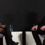 Elon Musk promite un viitor glorios. Nu vom mai munci și vom avea un venit consistent. Problema e că ne vor urmări roboții peste tot