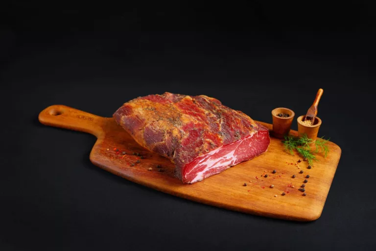 Produsul românesc din carne de porc afumată „Salinate de Turda” a primit aprobarea CE pentru a deveni produs cu indicație geografică protejată