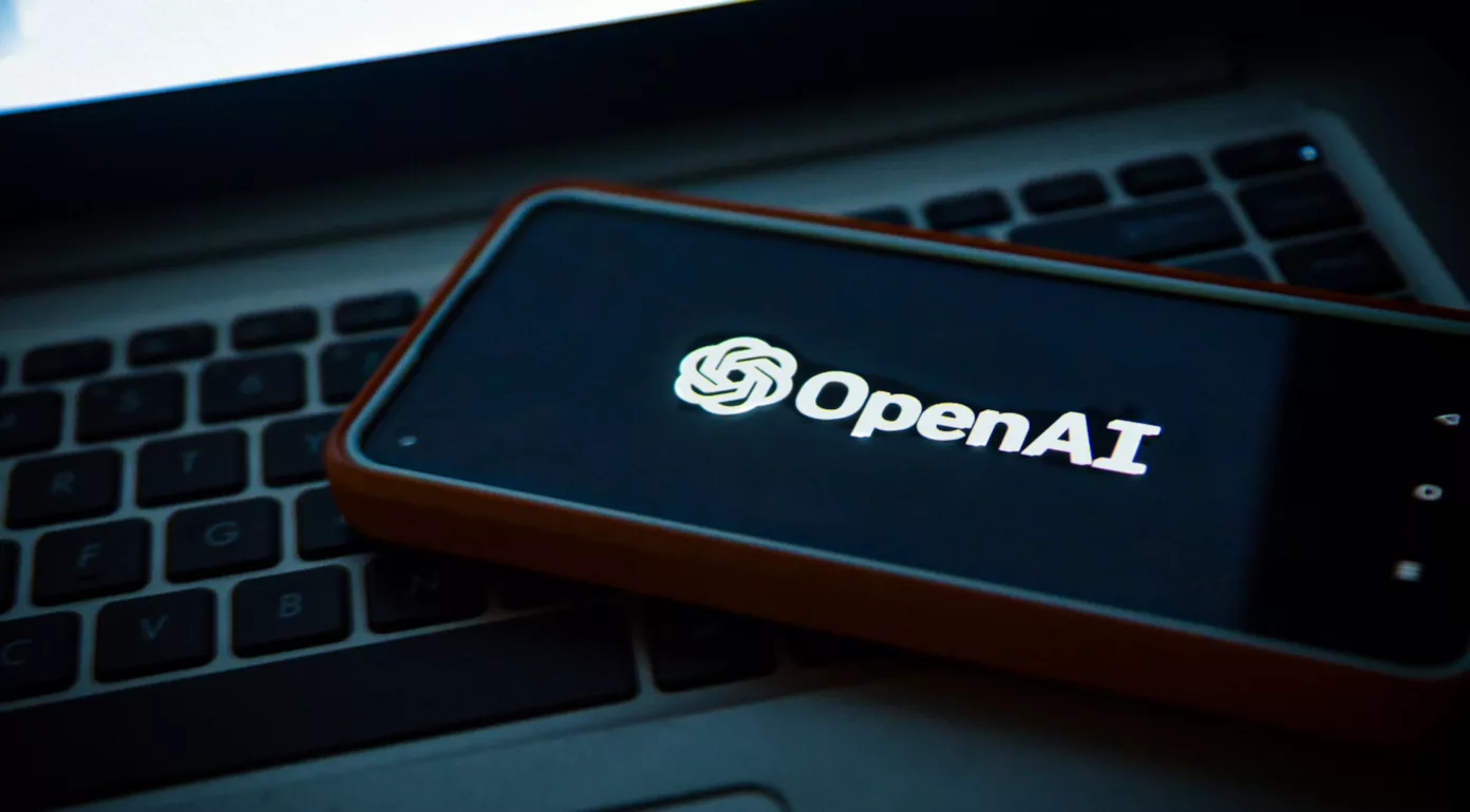 OpenAI a lansat un nou model de inteligență artificială și versiunea desktop a ChatGPT
