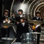 The Beatles scrie istorie. După 54 de ani, trupa se află din nou în vârful topurilor muzicale