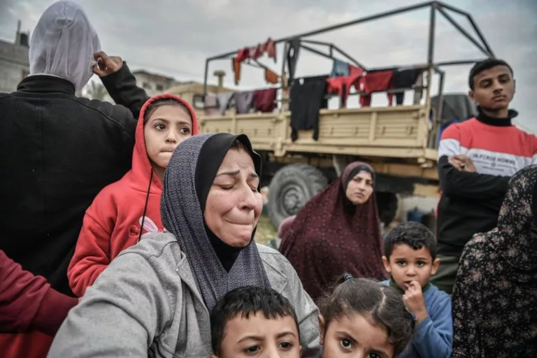 ONU încearcă să împiedice “o tragedie fără margini” în oraşul Rafah