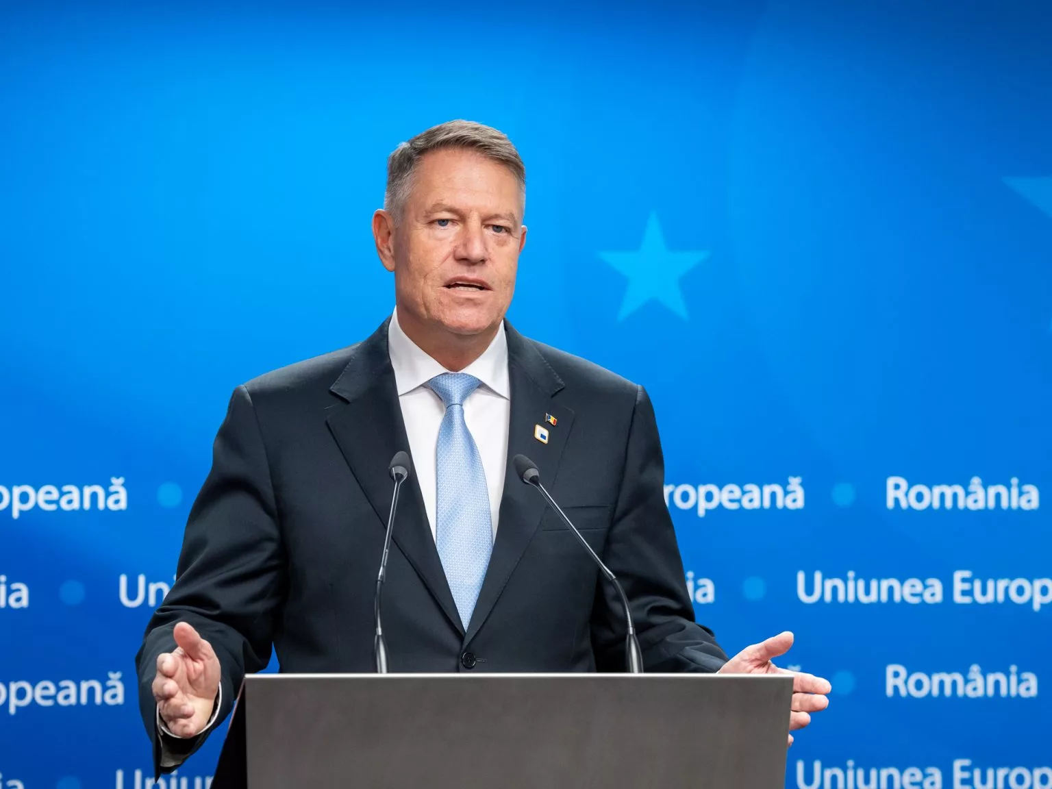 Iohannis: România nu va comunica exact sprijinul militar direct pe care îl acordă Ucrainei