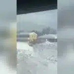 Pături mari de zăpadă în Buffalo după o furtună masivă de iarnă