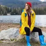 Cum te “echipezi” iarna: 5 materiale și tehnologii care te vor feri de frig, vânt și precipitații