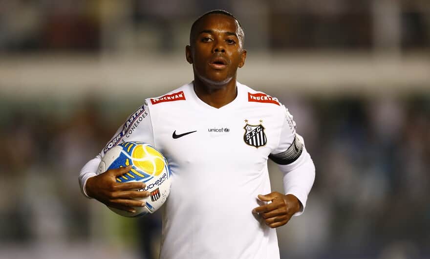 Un alt fotbalist brazilian celebru merge la închisoare pentru viol! Robinho va sta după gratii 9 ani