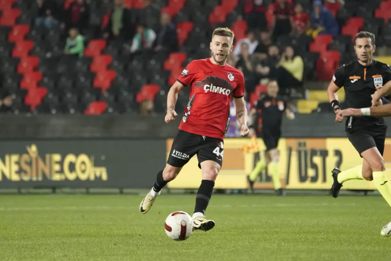Alexandru Maxim, spectacol în Turcia! Românul a dat un gol și a pasat decisiv în victoria lui Gaziantep