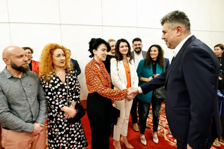 Ciolacu vrea să-i aducă acasă pe românii din Qatar