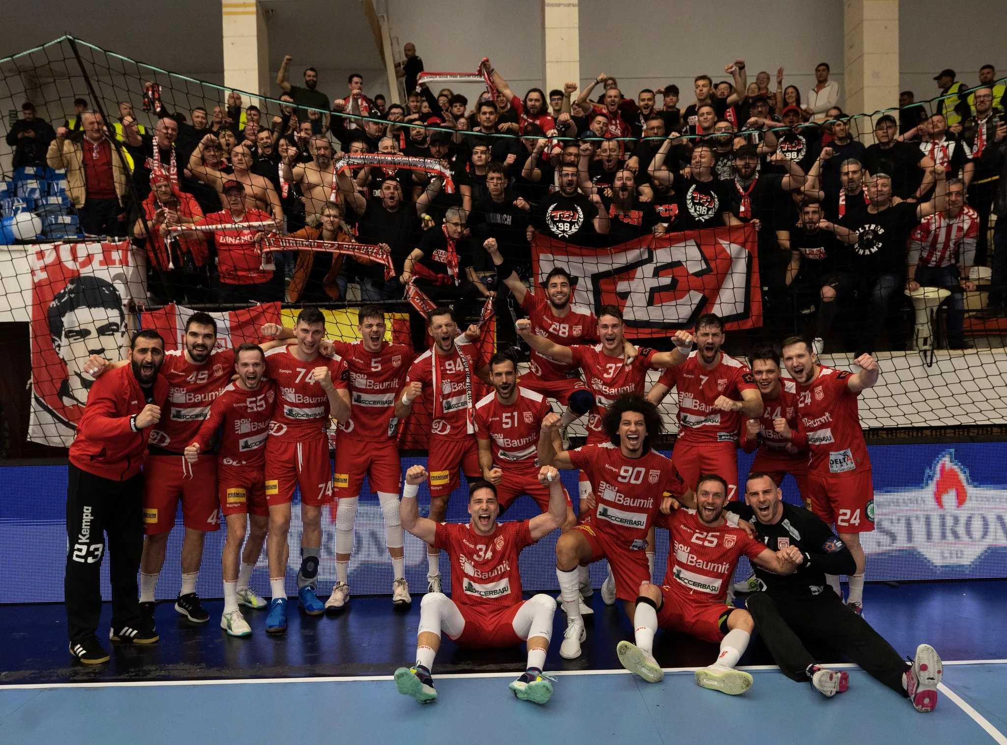 Dinamo, victorie la limită în prima manșă a sferturilor de finală din EHF European League