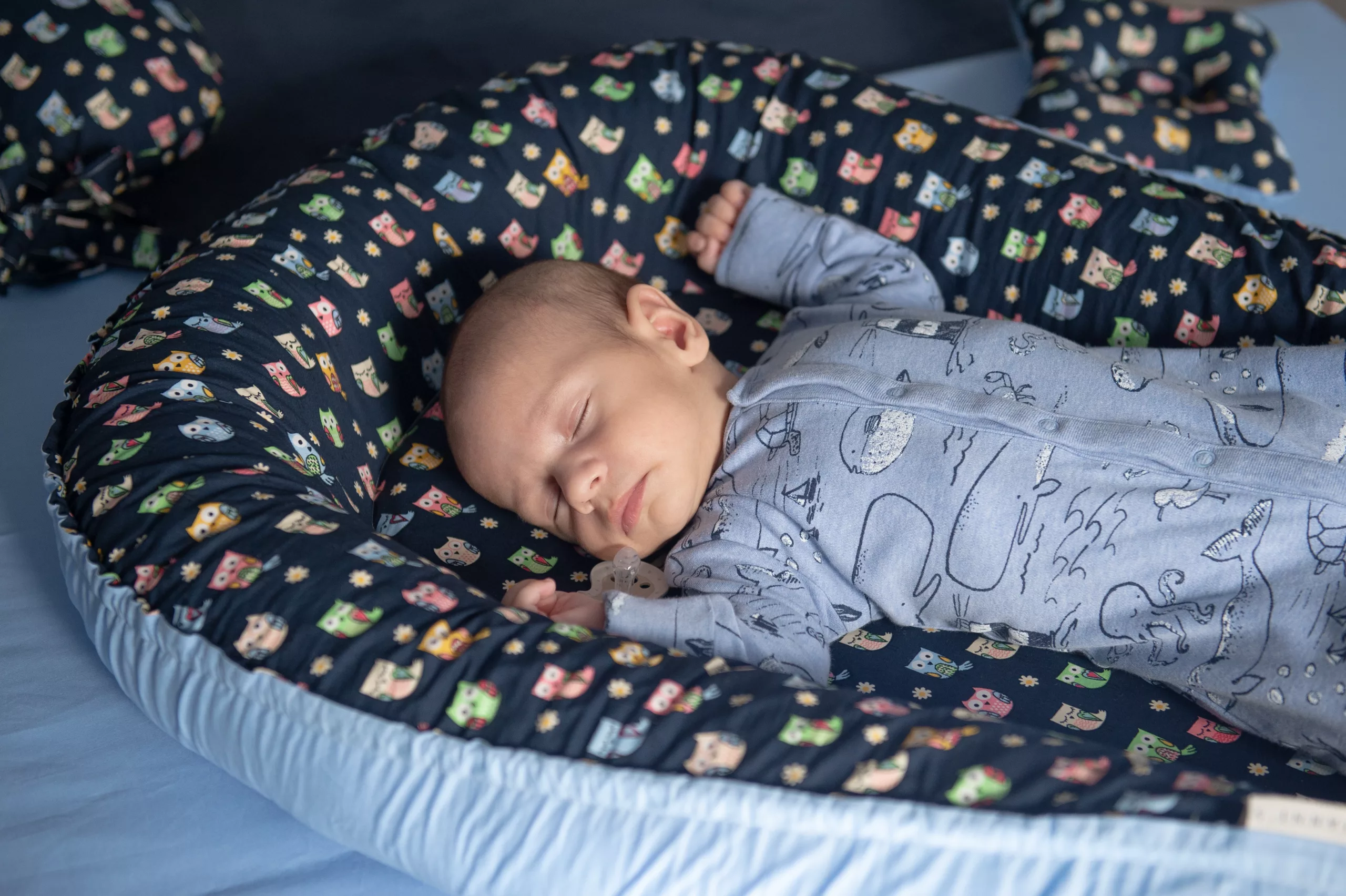 Baby Nest-ul de la Marianne’s Goodies: Soluția ideală pentru somnul și joaca în siguranță a bebelușilor