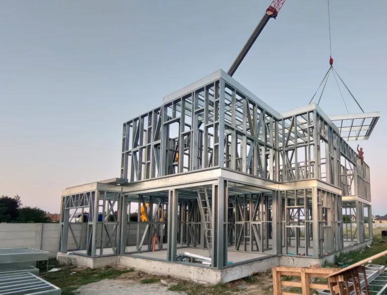 Descoperă viitorul construcțiilor: Case pe structură metalică