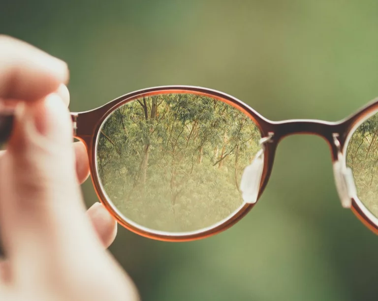 Diversitatea ochelarilor: opțiuni remarcabile care îți atrag atenția