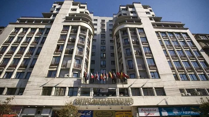 Hotelul Ambasador devine The Julius Bucharest. Va avea un nou proprietar