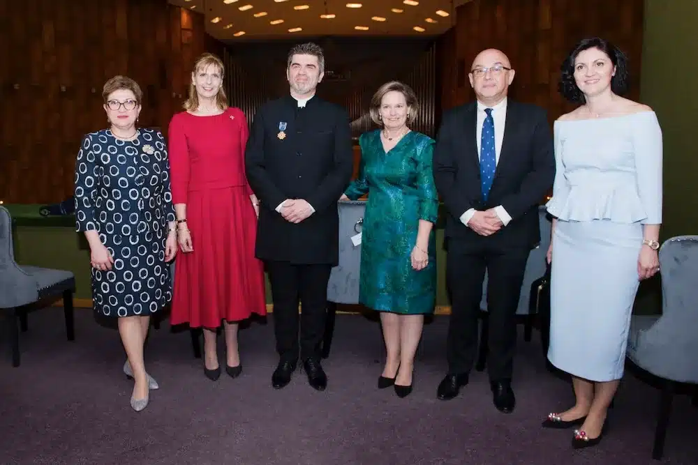 Familia Regală 10 Mai,Familia Regală,10 Mai