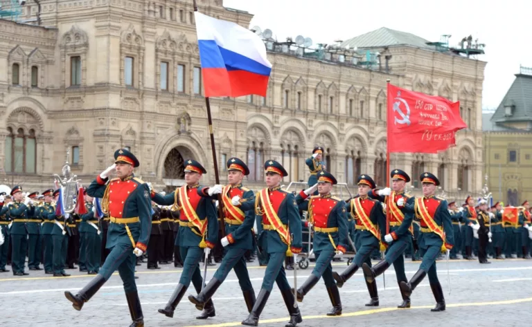 Rusia a sărbătorit victoria asupra nazismului cu o paradă militară în Piața Roșie