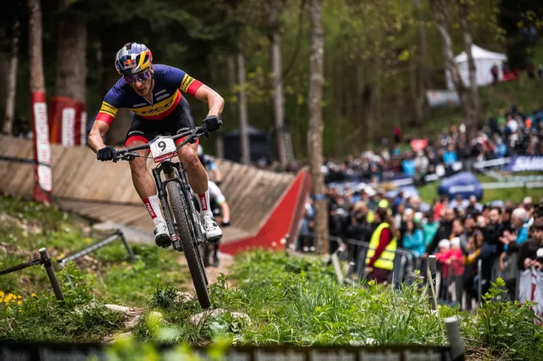 Vlad Dascălu, campion european la mountain bike în 2023, a fost suspendat