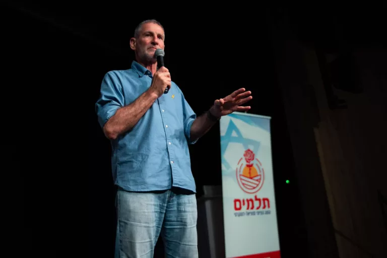 Generalul israelian Yair Golan este noul şef al Partidului Laburist din Israel
