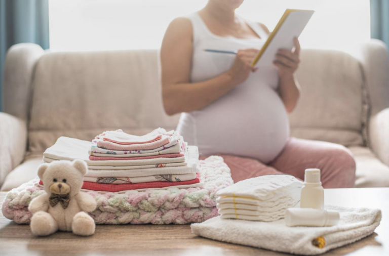 Ce să treci pe lista pentru bagajul de maternitate? 10 idei utile pentru viitoarele mămici