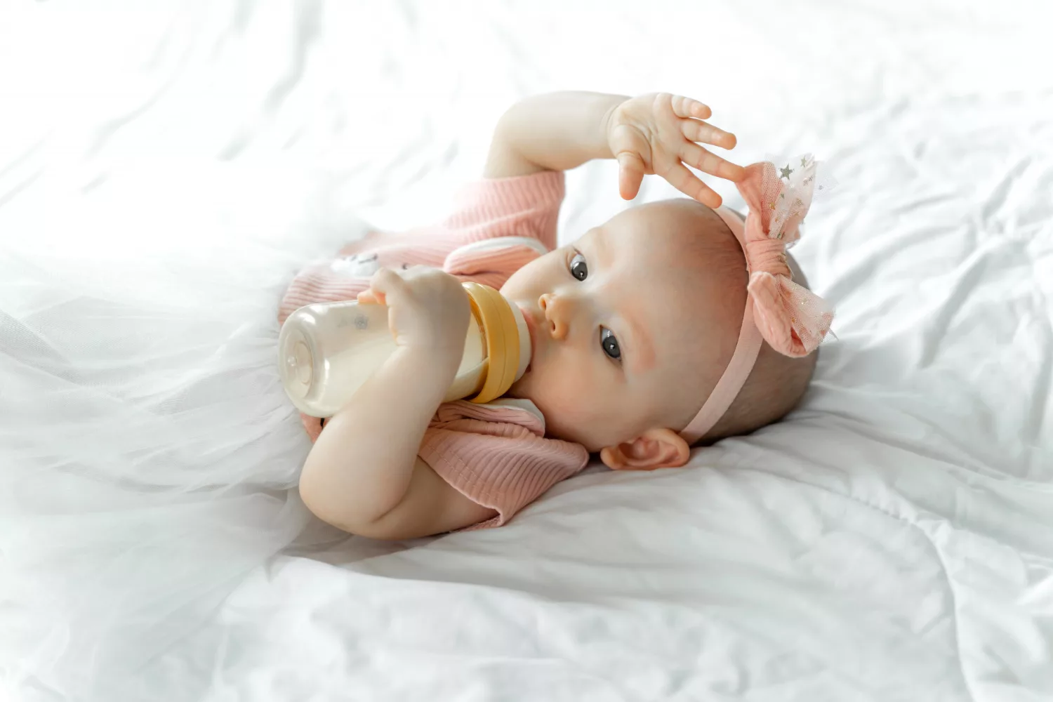 De ce cantitate de lapte praf are nevoie un bebeluș pentru a se sătura