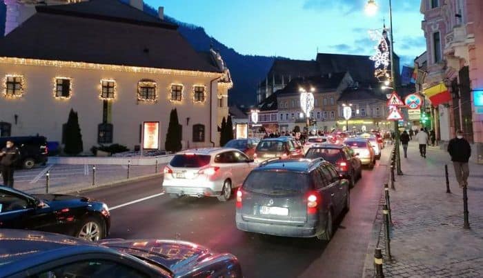 Construirea unui loc de parcare la Brașov costă 20.000 de euro, anunță primarul