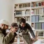 Cum arată joburile viitorului. 62% dintre elevii români aspiră să lucreze în domeniul IT