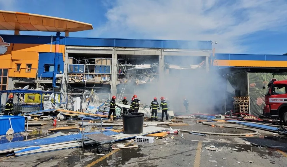 VIDEO. Explozie puternică la magazinul Dedeman din Botoșani! A fost activat planul roșu de intervenție