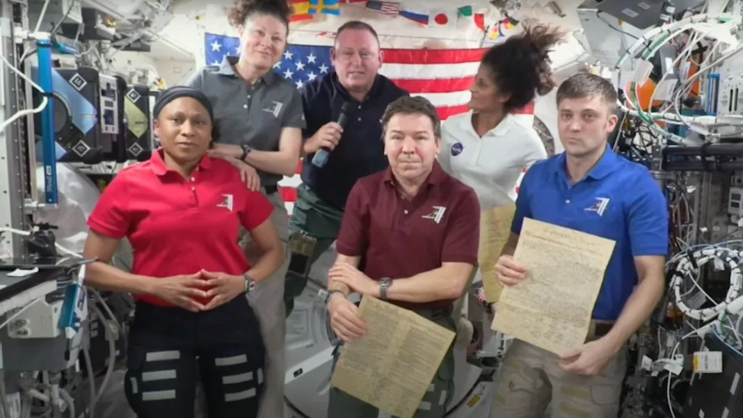 Astronauți diversi la bordul Stației Spațiale Internaționale