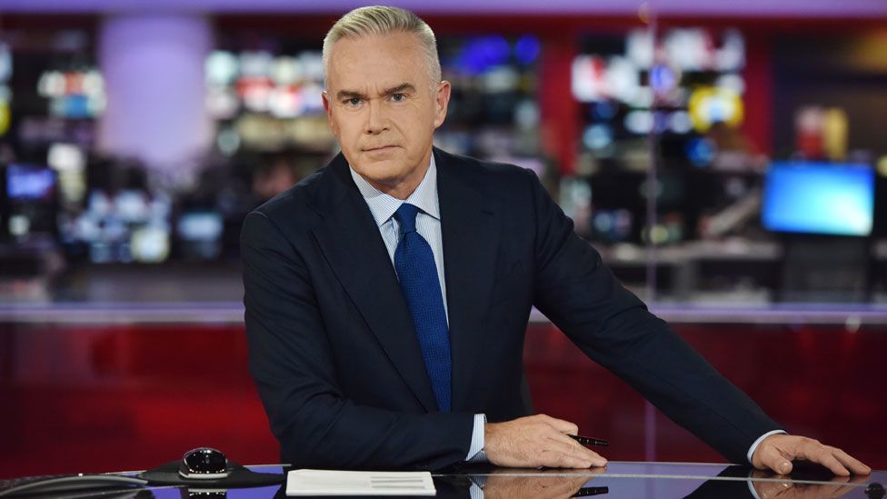 Huw Edwards recunoaște deținerea de imagini indecente