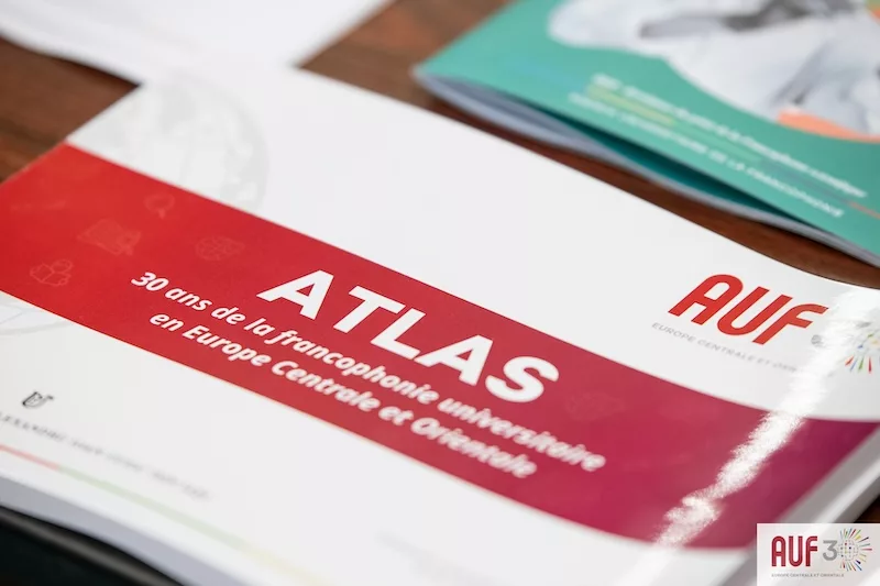 Copertă Atlas AUF, 30 ani de francofonie universitară