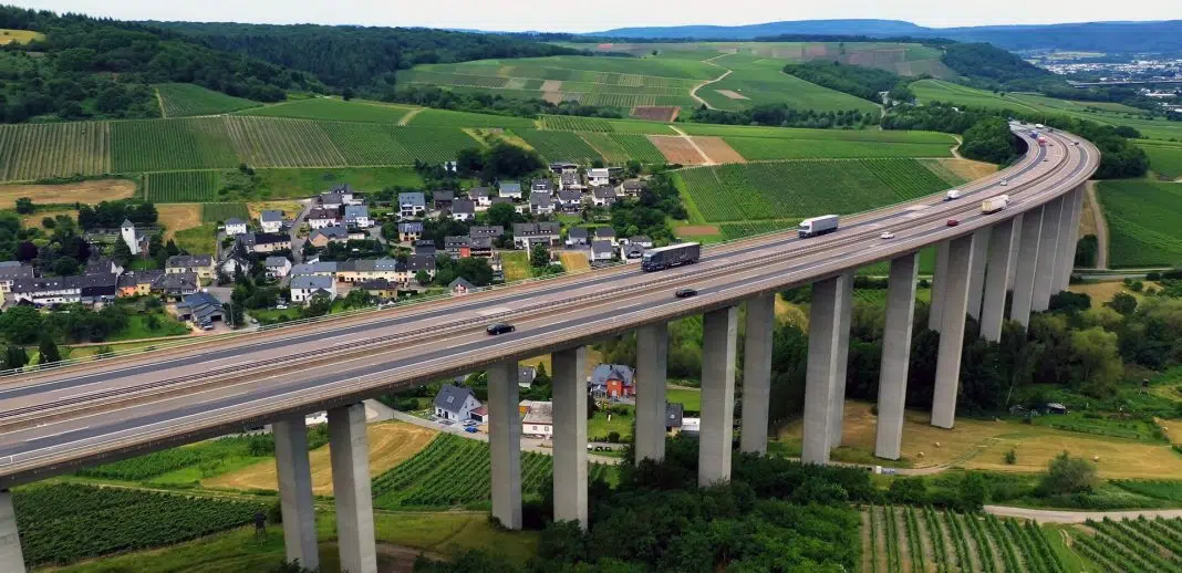 Autostradă suspendată germania