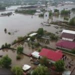 Patru victime în urma fenomenelor meteo extreme din județul Galați; premierul Ciolacu își anulează vizita în Botoșani pentru a merge la fața locului