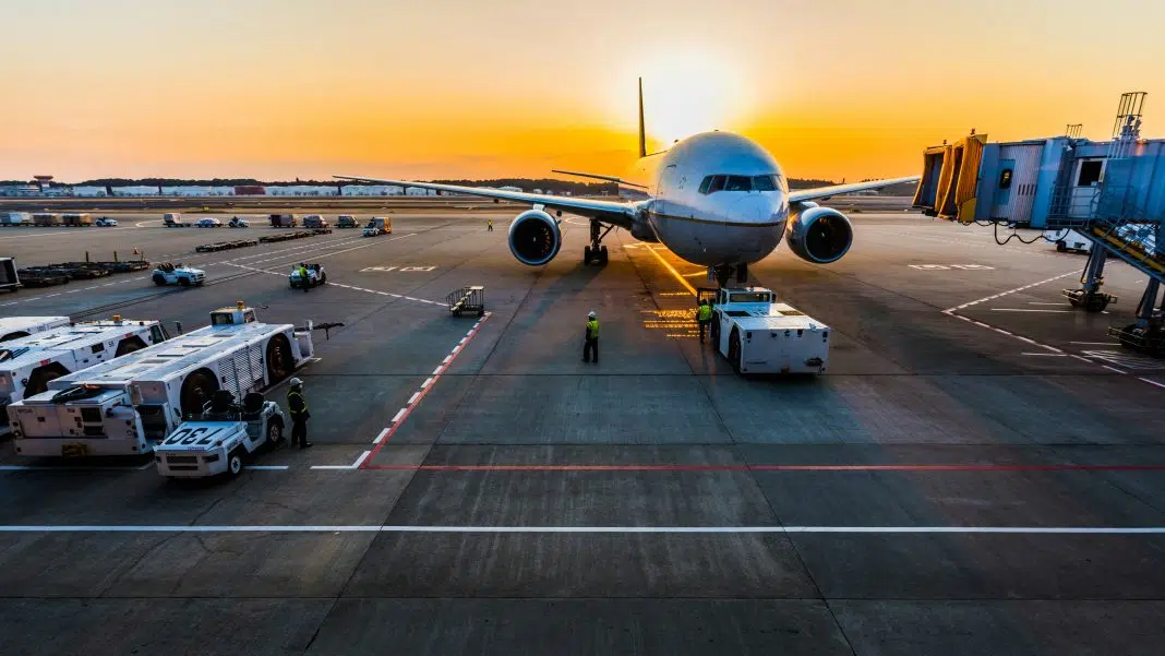 aeroportul otopeni reacționează după o escrocherie apărută în mediul online. vindem bagaje pierdute cu 9,93 lei