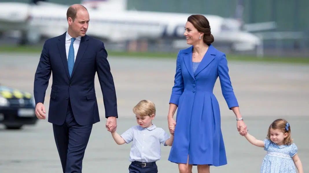 Prințul William și Kate Middleton, alături copiii lor (fiica Prințesa Charlottet și fiul Prințul George) în Varșovia, Polonia